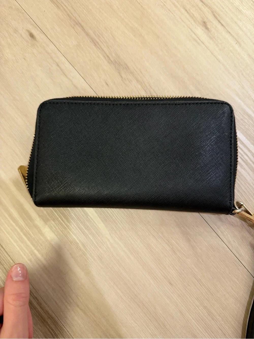 Michael Kors sleek zip